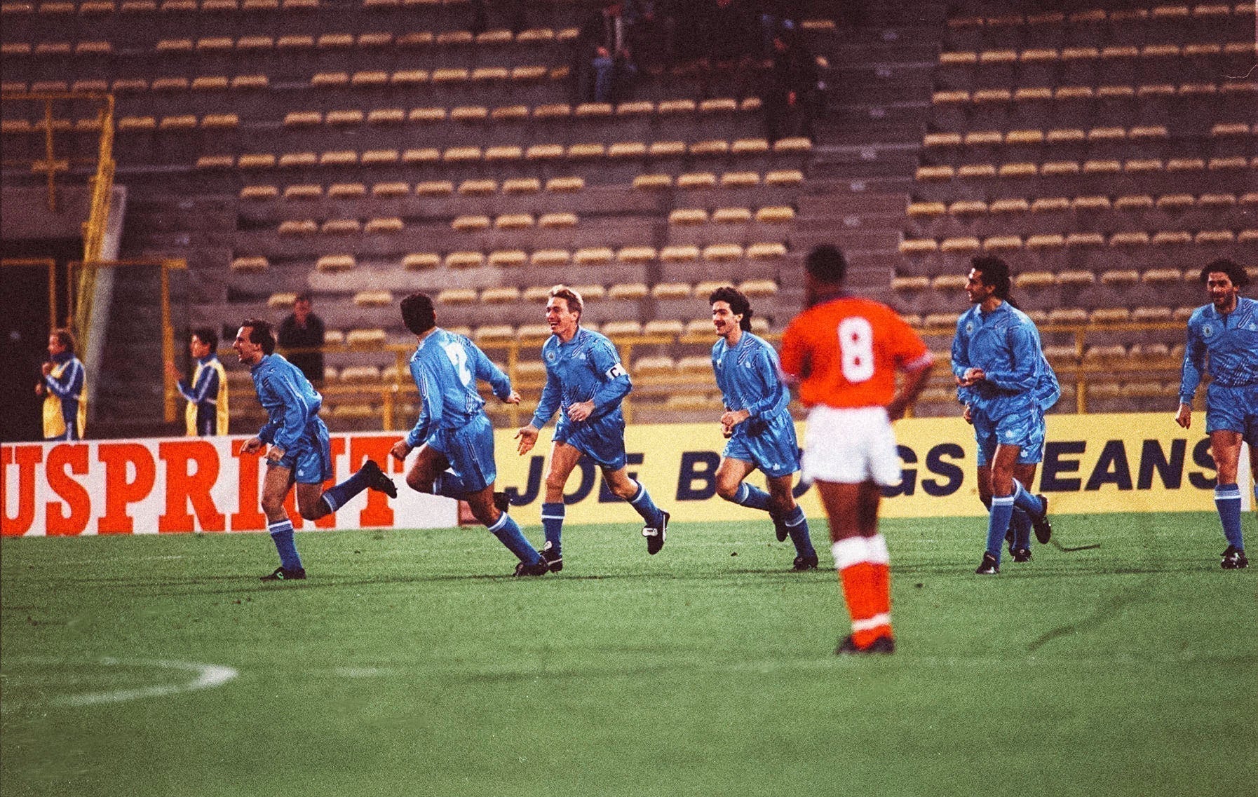 Davide slays Goliath. Well, nearly. (San Marino)